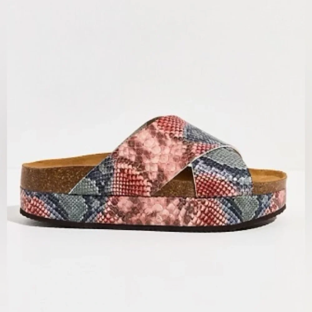 Free People Sidelines Flatform Candy Snake Sandals Size EU 39- NWOT - Picture 1 of 13